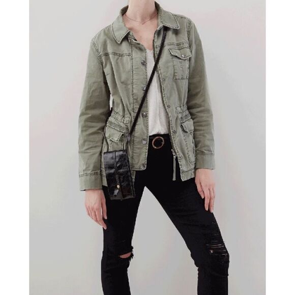 HOBO Token Black Leather Wallet Crossbody NEW with Tags - Picture 2 of 6